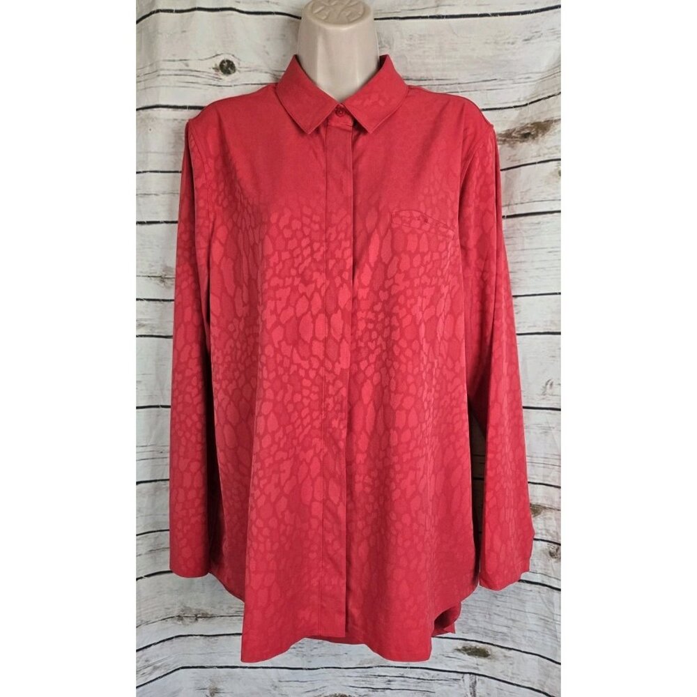 Athleta Red Urbanite Animal Print Textured Top L Button Down Blouse Tunic
